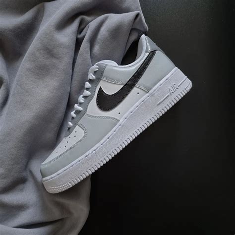 nike grau schwarz weiß